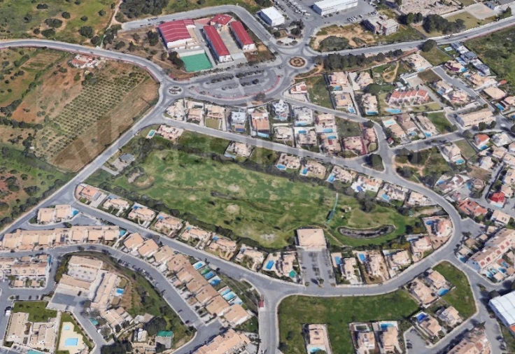 Prédio para Venda em Albufeira e Olhos de Água