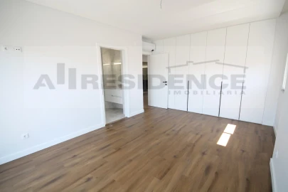 Apartamento T3 para Venda em Albufeira e Olhos de Água