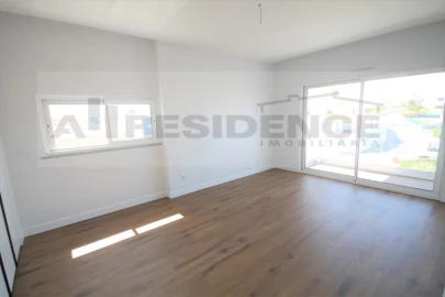 Apartamento T3 para Venda em Albufeira e Olhos de Água