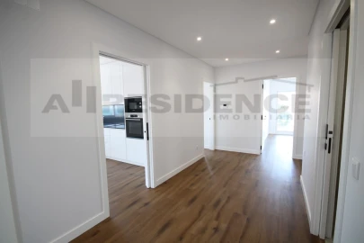 Apartamento T3 para Venda em Albufeira e Olhos de Água