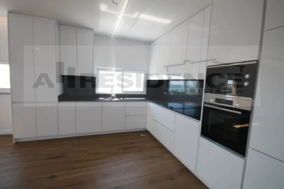 Apartamento T3 para Venda em Albufeira e Olhos de Água
