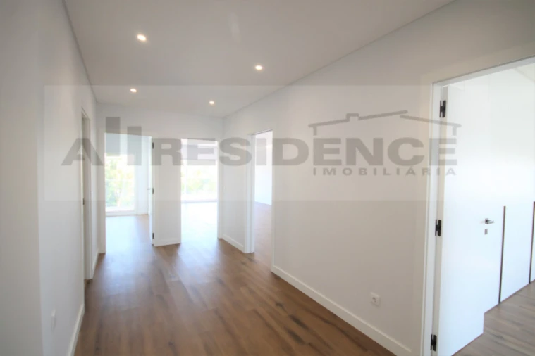 Apartamento T3 para Venda em Albufeira e Olhos de Água Foto 9