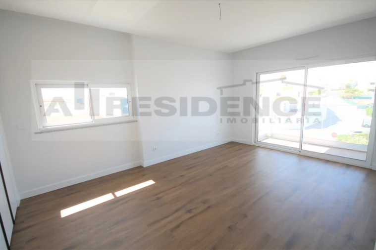 Apartamento T3 para Venda em Albufeira e Olhos de Água Foto 12