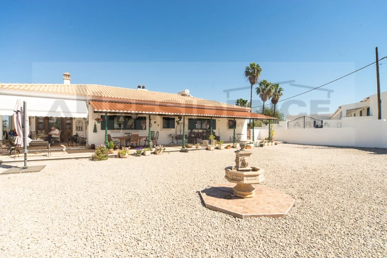 Quinta T3 para Venda em Alcantarilha e Pêra Foto 38