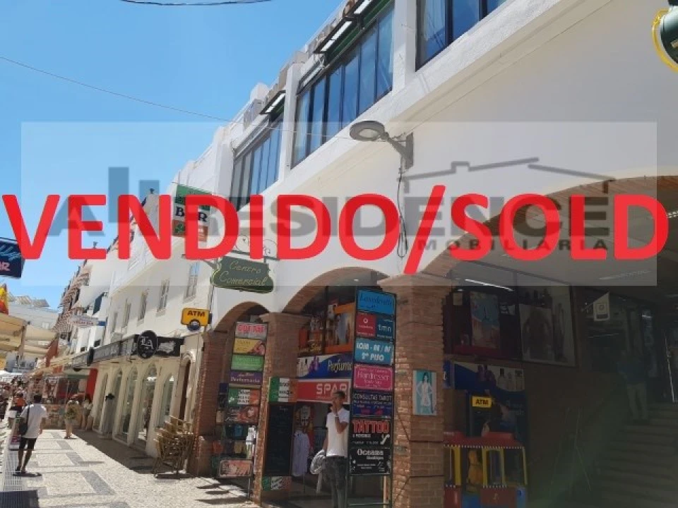 Loja para Venda em Albufeira e Olhos de Água Foto 1