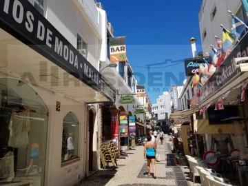 Loja para Venda em Albufeira e Olhos de Água