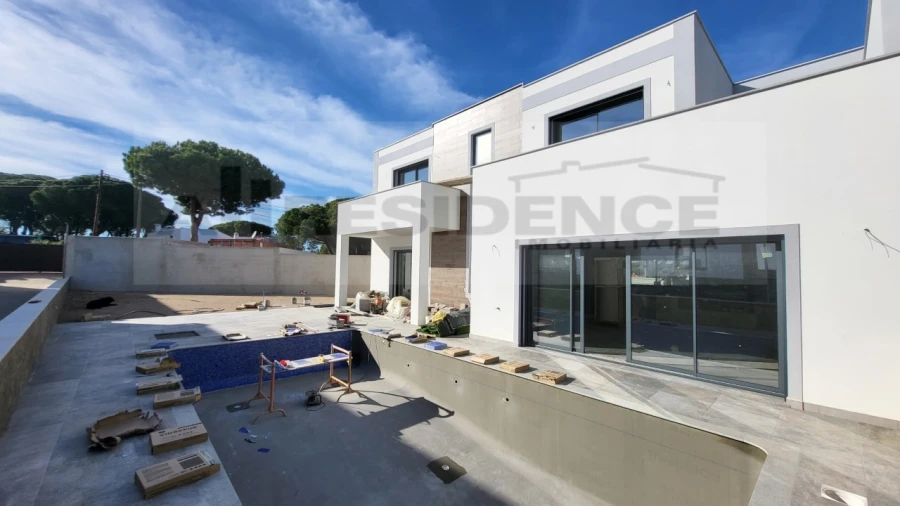 Moradia T3 para Venda em Albufeira e Olhos de Água Foto 10