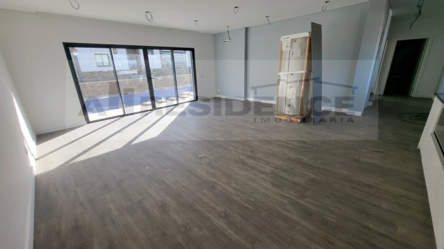 Moradia T3 para Venda em Albufeira e Olhos de Água Foto 48