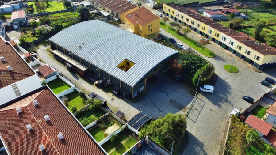 Armazém para Venda em Gião Foto 1