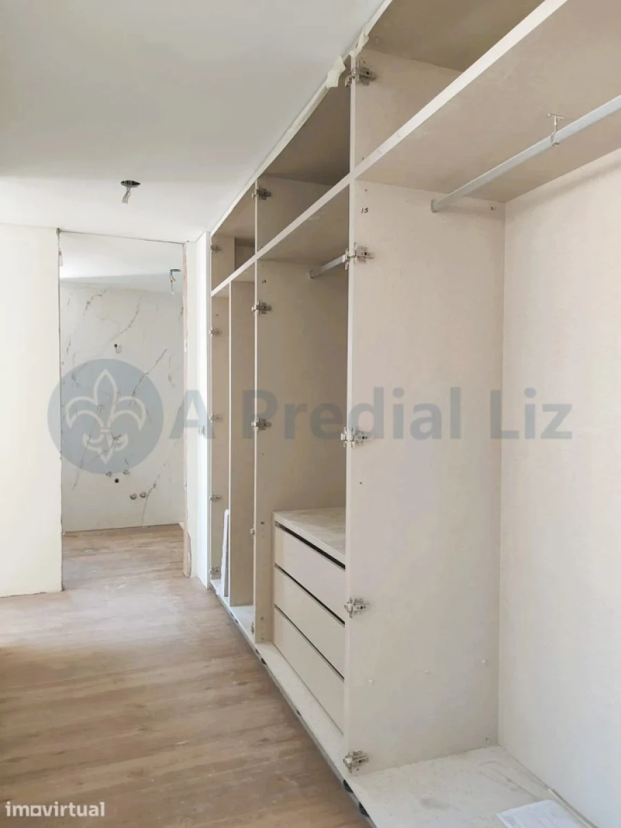 Apartamento T2 para Venda em Mafamude e Vilar do Paraíso Foto 5