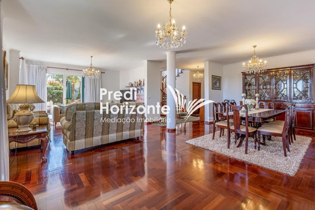 Moradia T3 para Venda em São Martinho Foto 4