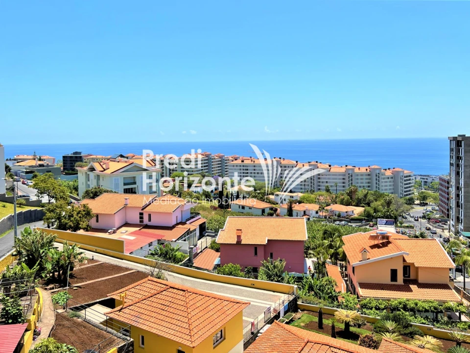 Apartamento T2 para Venda em São Martinho Foto 1