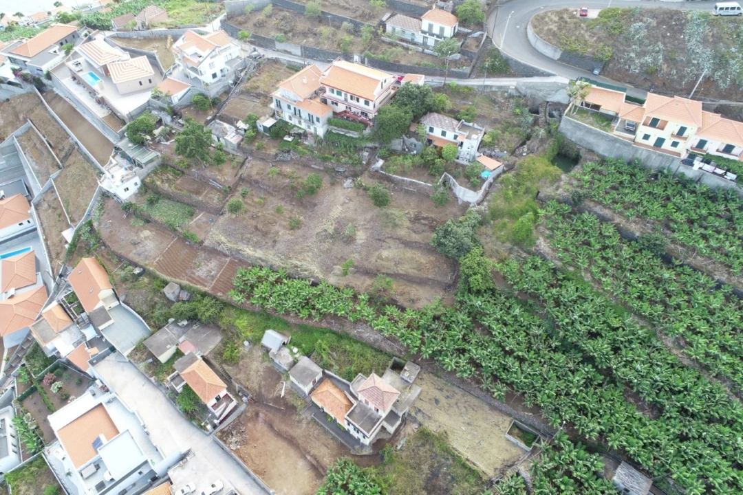 Terreno para Venda em Ribeira Brava Foto 3