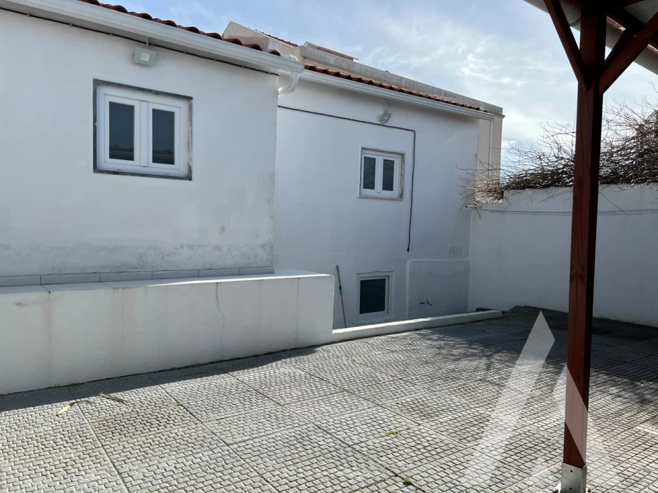 Moradia T9 para Venda em Ajuda Foto 2