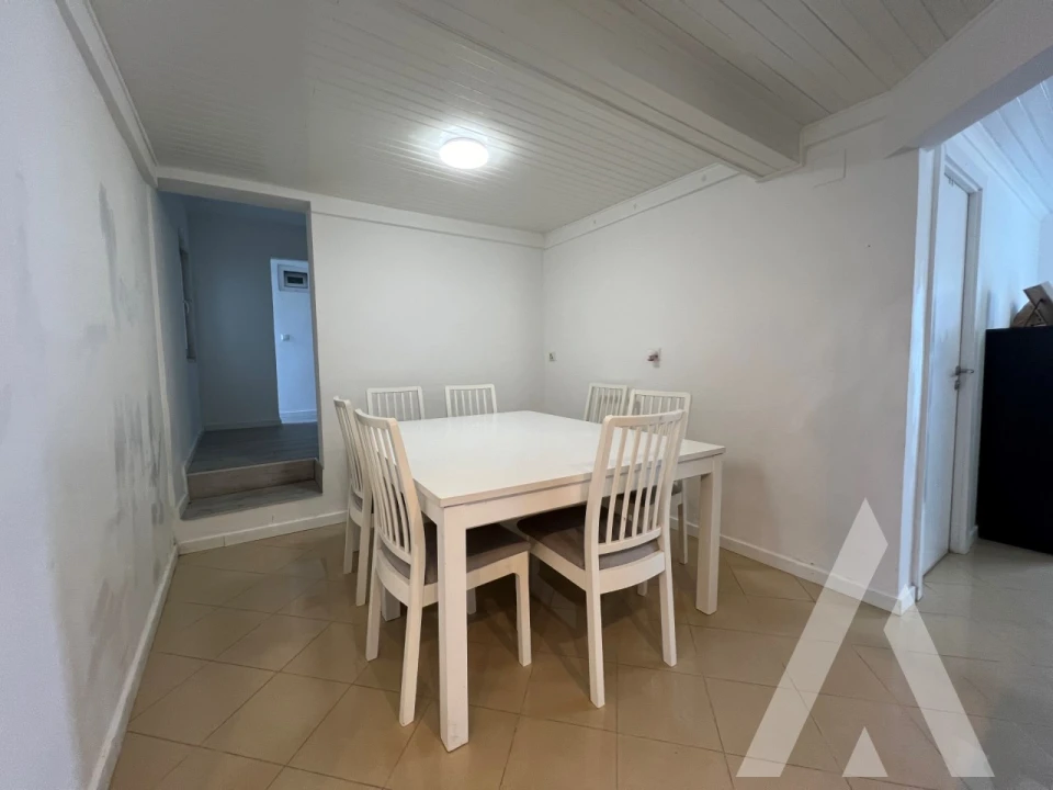 Moradia T9 para Venda em Ajuda Foto 6