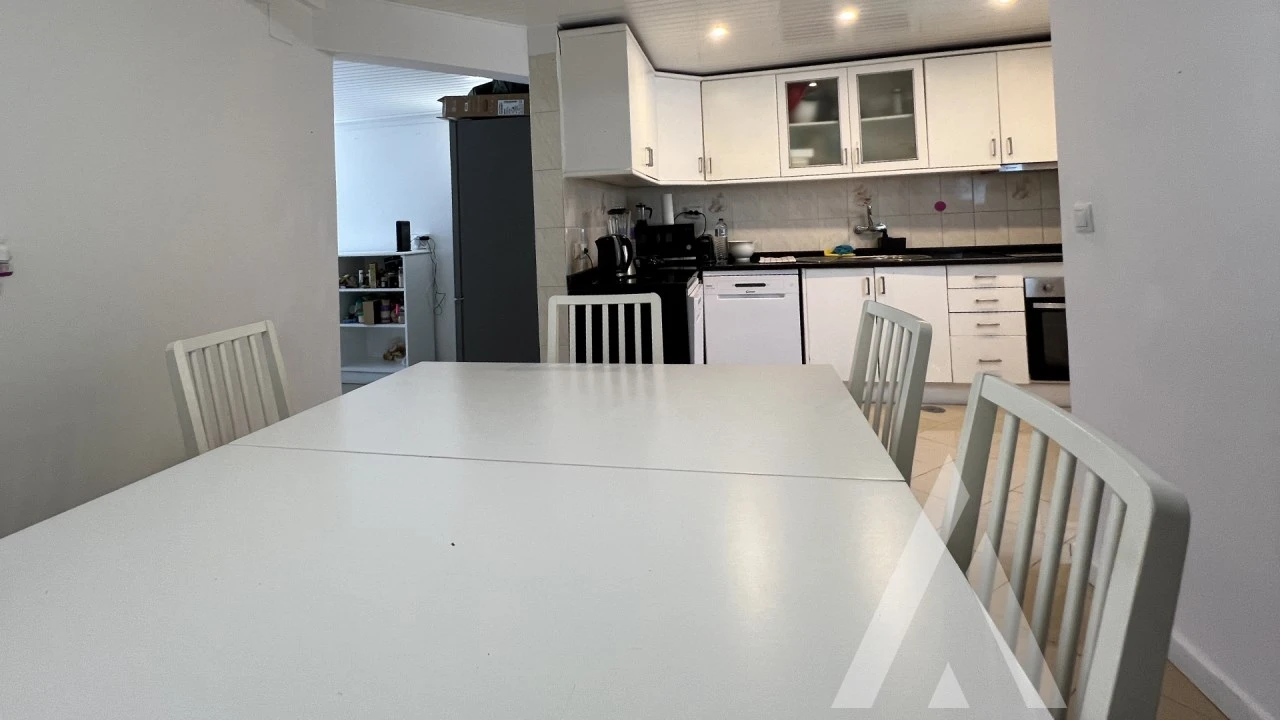 Moradia T9 para Venda em Ajuda Foto 7