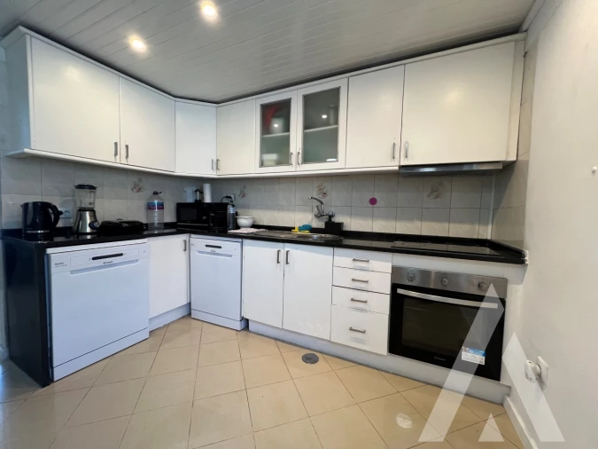 Moradia T9 para Venda em Ajuda Foto 5