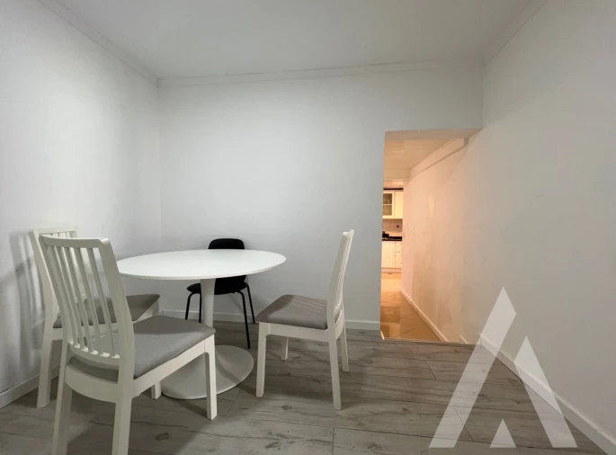 Moradia T9 para Venda em Ajuda Foto 9