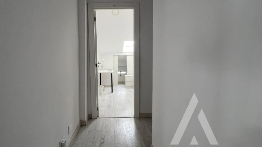 Moradia T9 para Venda em Ajuda Foto 10