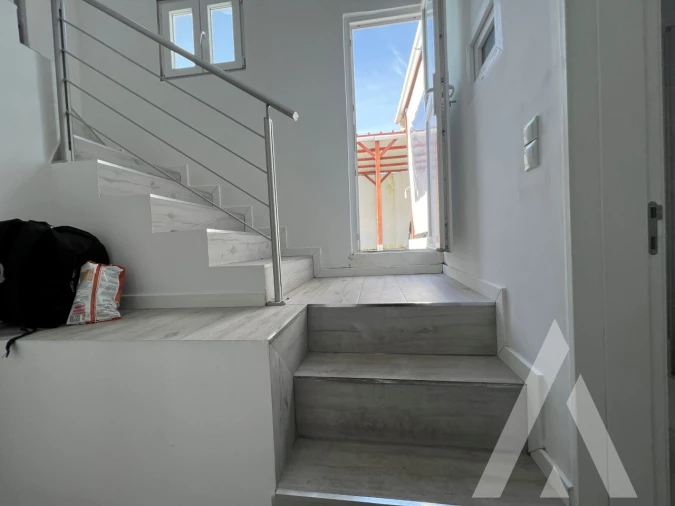 Moradia T9 para Venda em Ajuda Foto 12