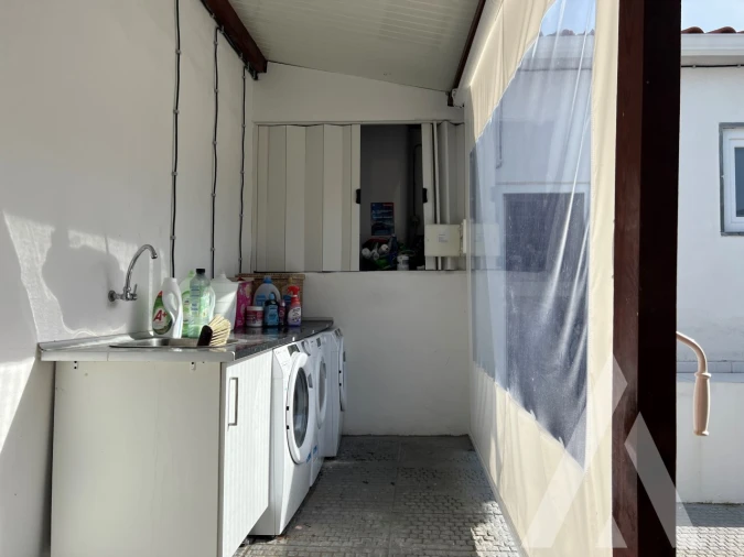 Moradia T9 para Venda em Ajuda Foto 18