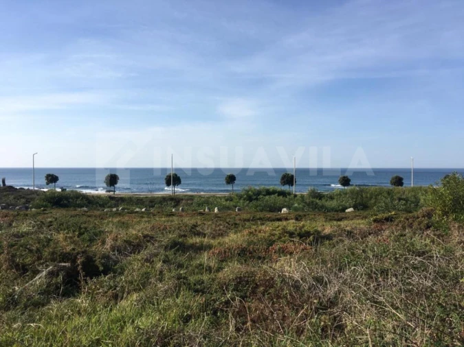 Terreno para Venda em Vila Praia de Ancora Foto 1