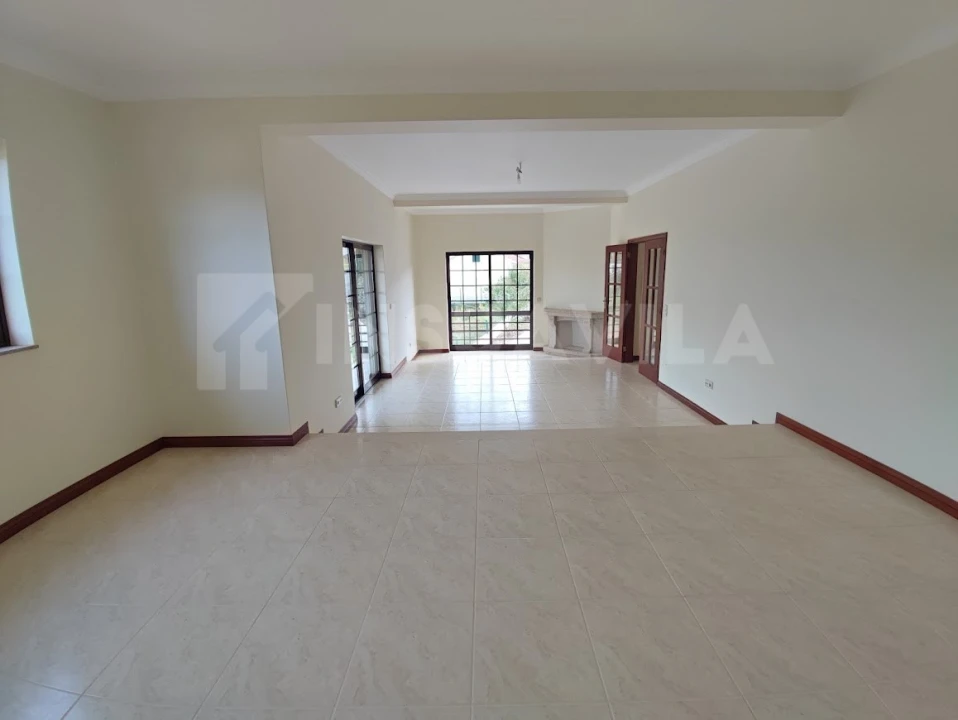 Moradia T4 para Venda em Sopo Foto 7