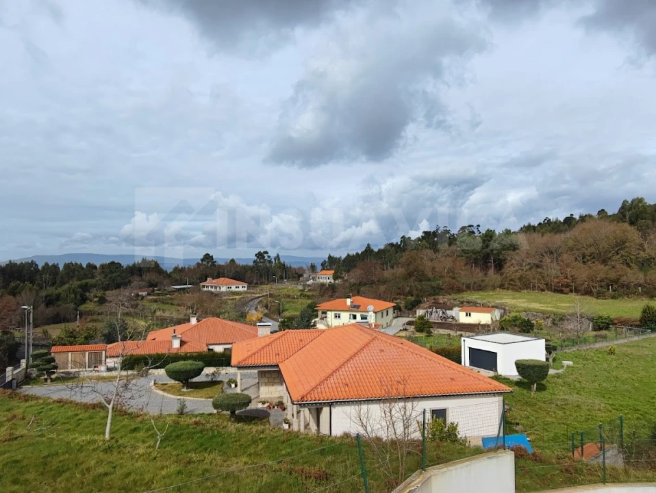 Moradia T4 para Venda em Sopo Foto 32