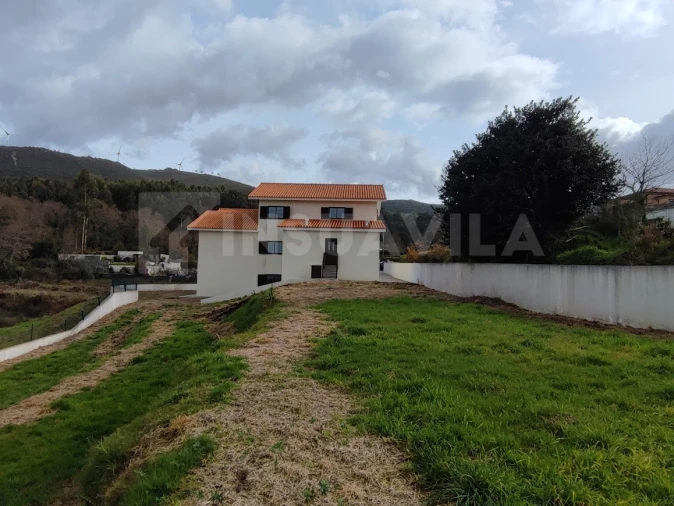 Moradia T4 para Venda em Sopo Foto 34