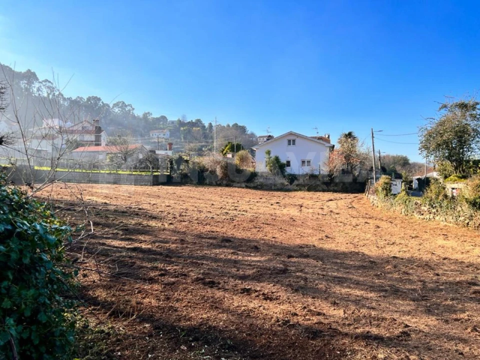 Moradia T2 para Venda em Gondarem Foto 19