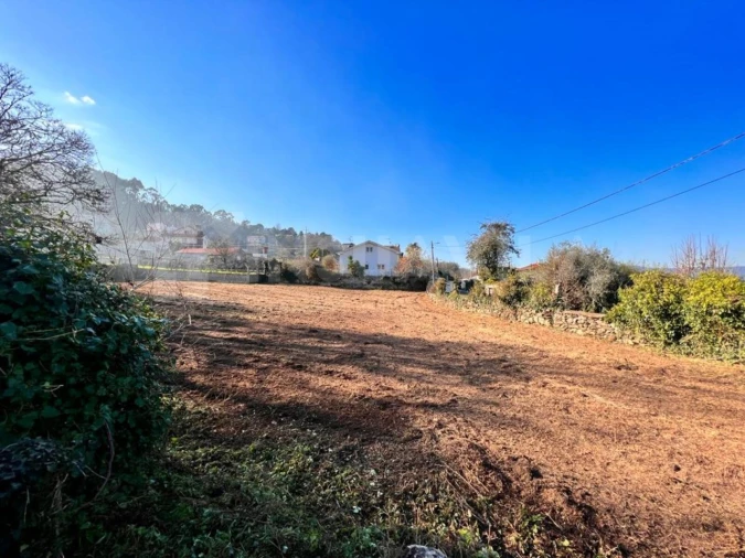 Moradia T2 para Venda em Gondarem Foto 18