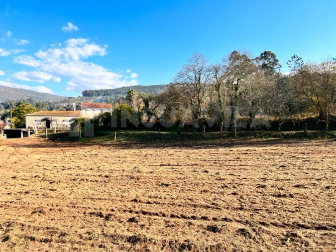 Moradia T2 para Venda em Gondarem Foto 25