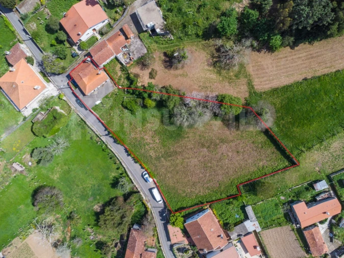 Moradia T2 para Venda em Gondarem Foto 3