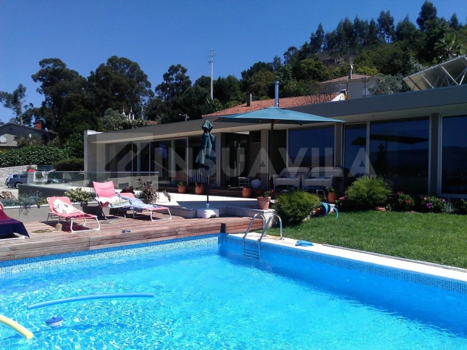 Moradia T6 para Venda em Lanhelas Foto 7