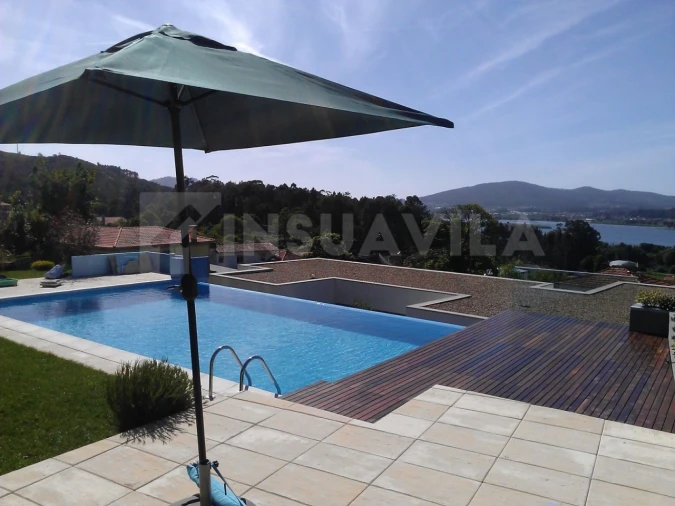 Moradia T6 para Venda em Lanhelas Foto 6