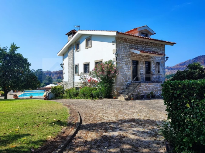 Quinta T7 para Venda em Vilar de Mouros Foto 9