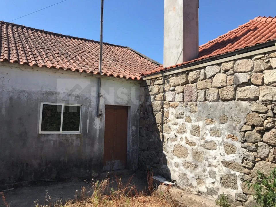 Moradia T2 para Venda em Sopo Foto 3