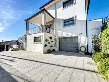 Moradia T4 para Venda em Carreço