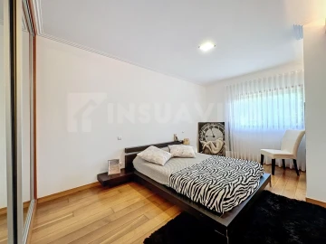 Moradia T4 para Venda em Carreço