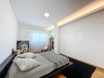 Moradia T4 para Venda em Carreço