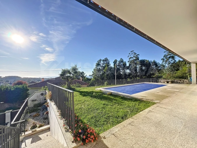 Moradia T4 para Venda em Carreço Foto 7