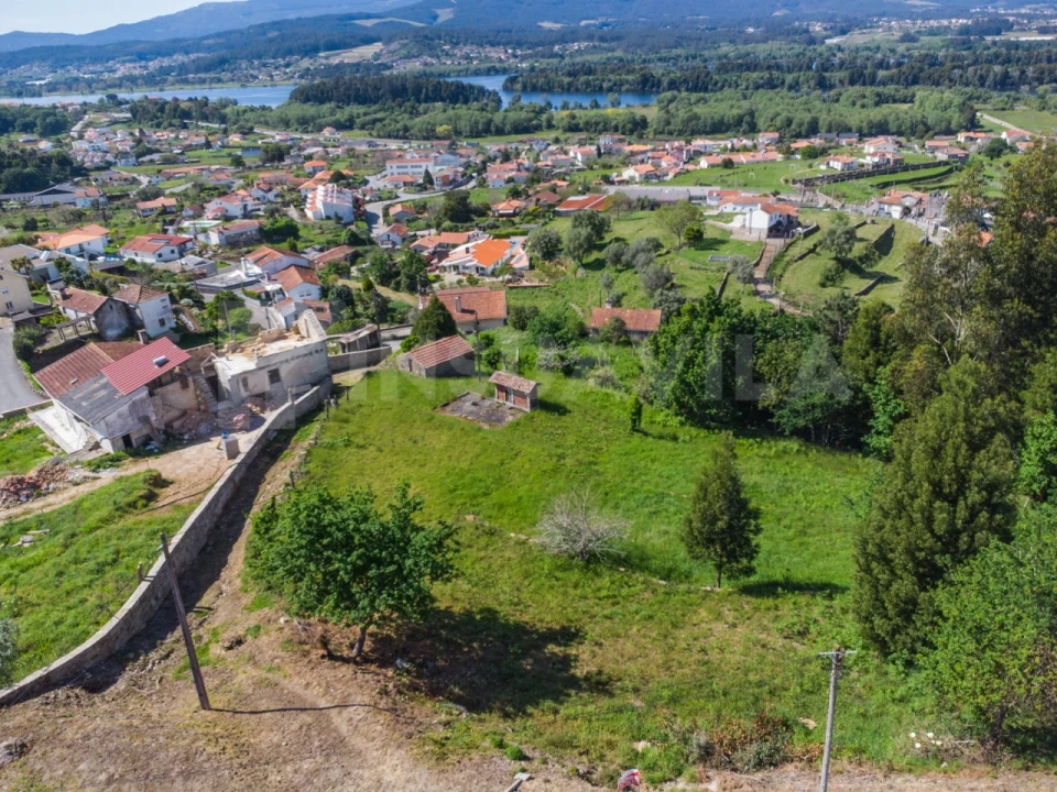 Terreno para Venda em Gondarem Foto 3