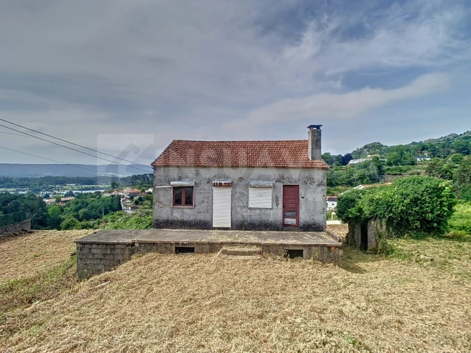 Moradia T3 para Venda em Loivo Foto 8