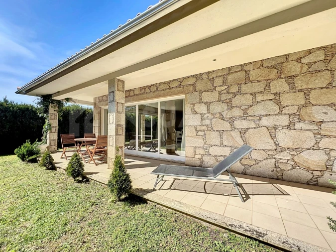 Moradia T3 para Venda em Venade e Azevedo Foto 4