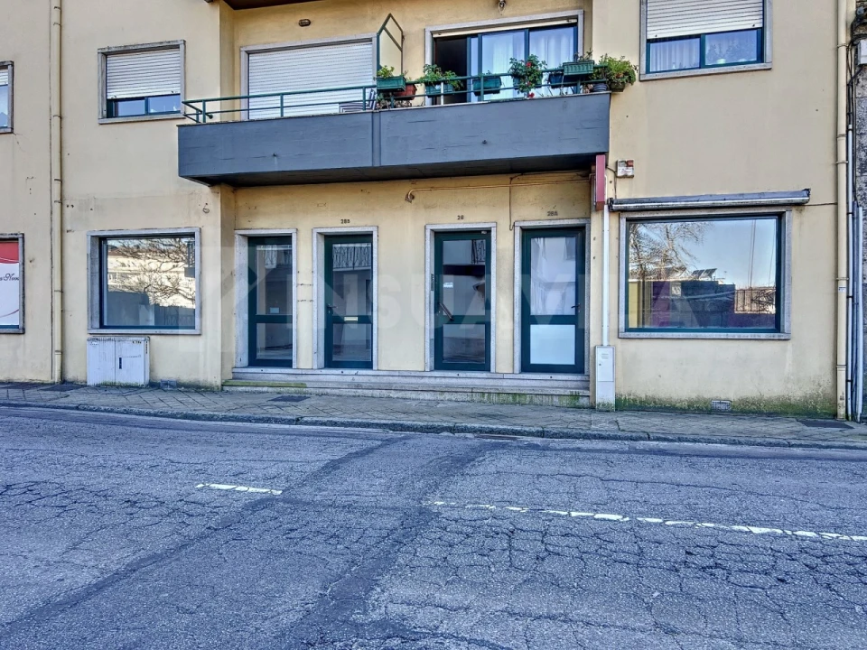 Loja para Arrendamento em Caminha (Matriz) e Vilarelho Foto 1