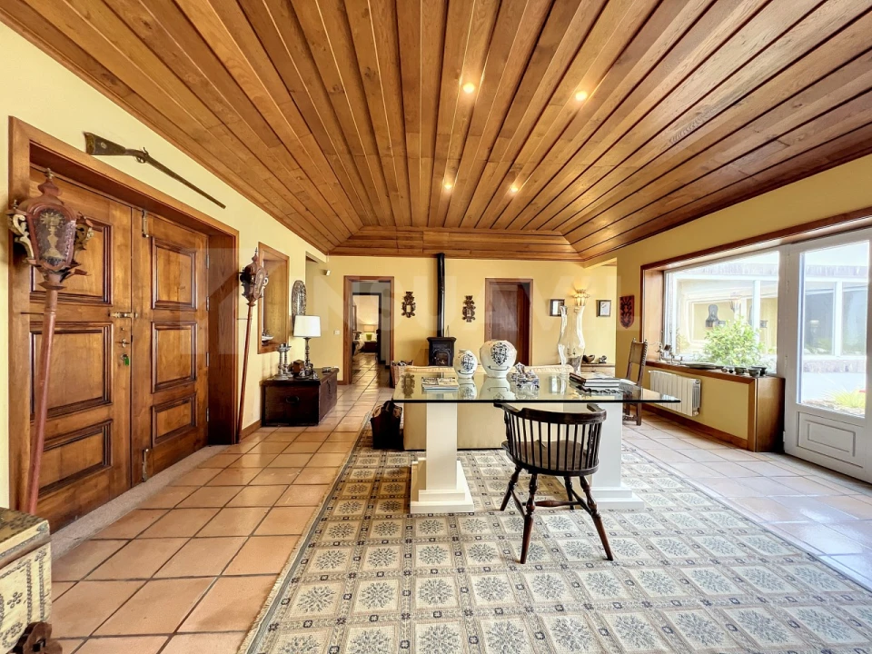 Moradia T6 para Venda em Mentrestido Foto 40