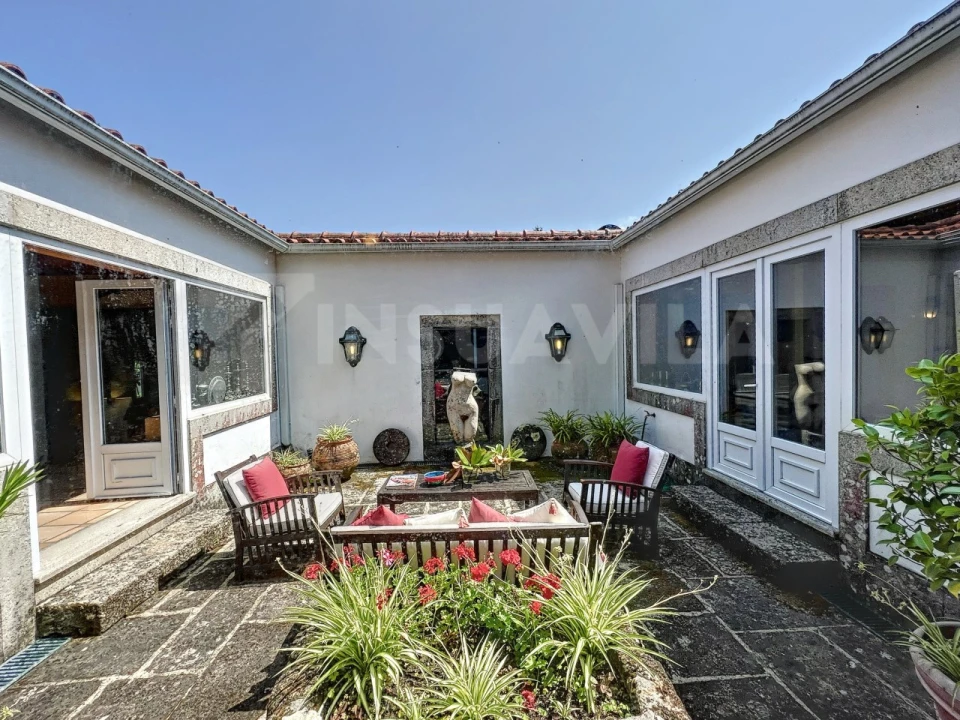 Moradia T6 para Venda em Mentrestido Foto 34