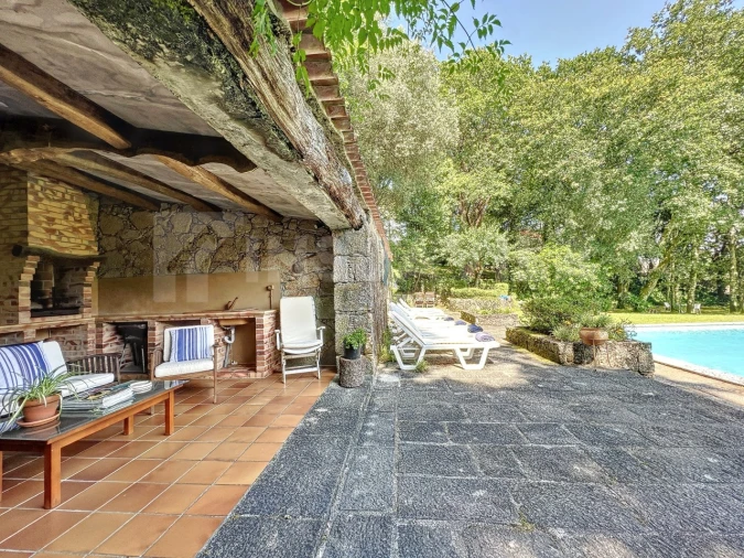 Moradia T6 para Venda em Mentrestido Foto 12