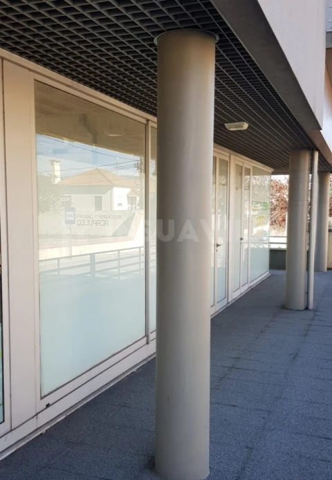 Loja para Venda em Santa Maria Maior e Monserrate e Meadela