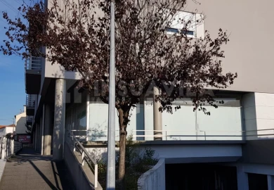 Loja para Venda em Santa Maria Maior e Monserrate e Meadela